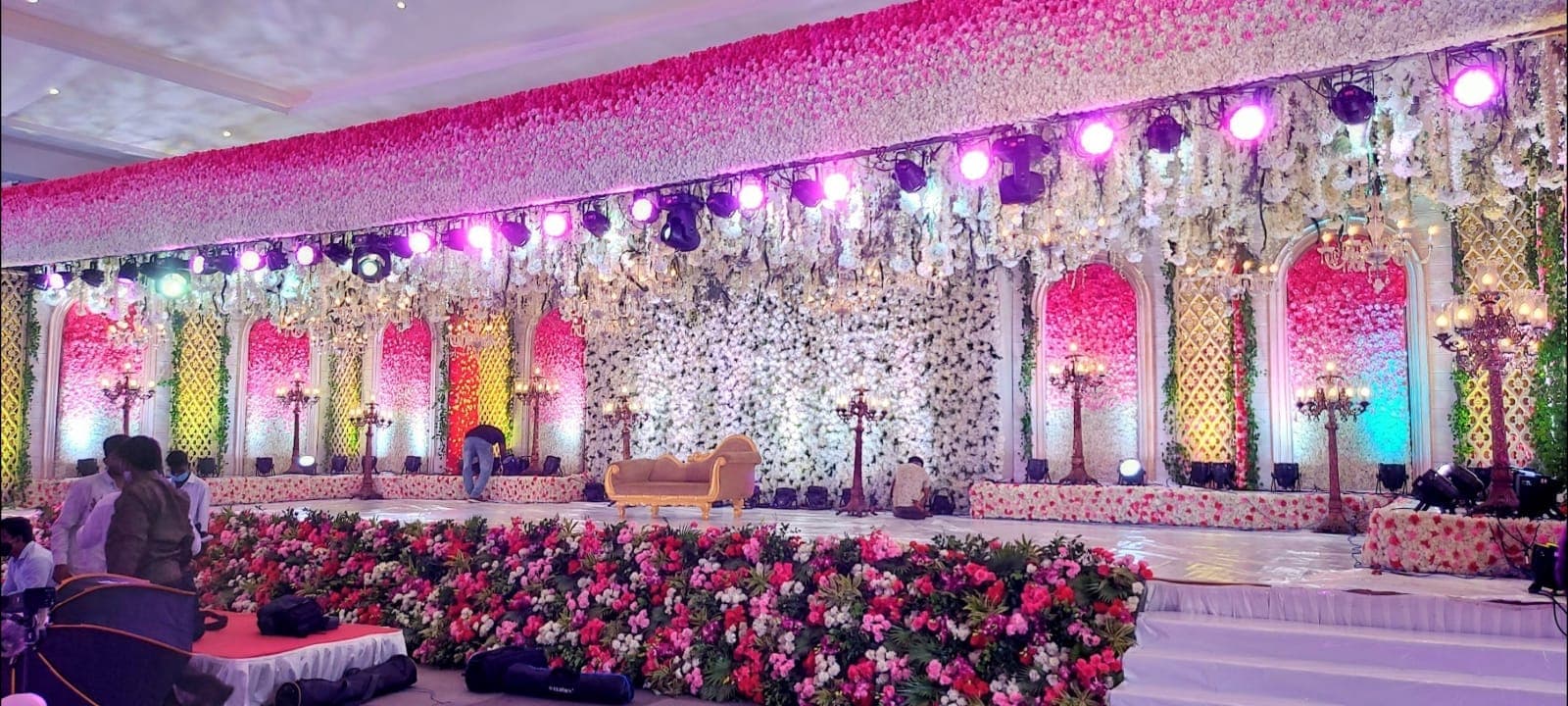 Royal Setting - Blue Lotus Events